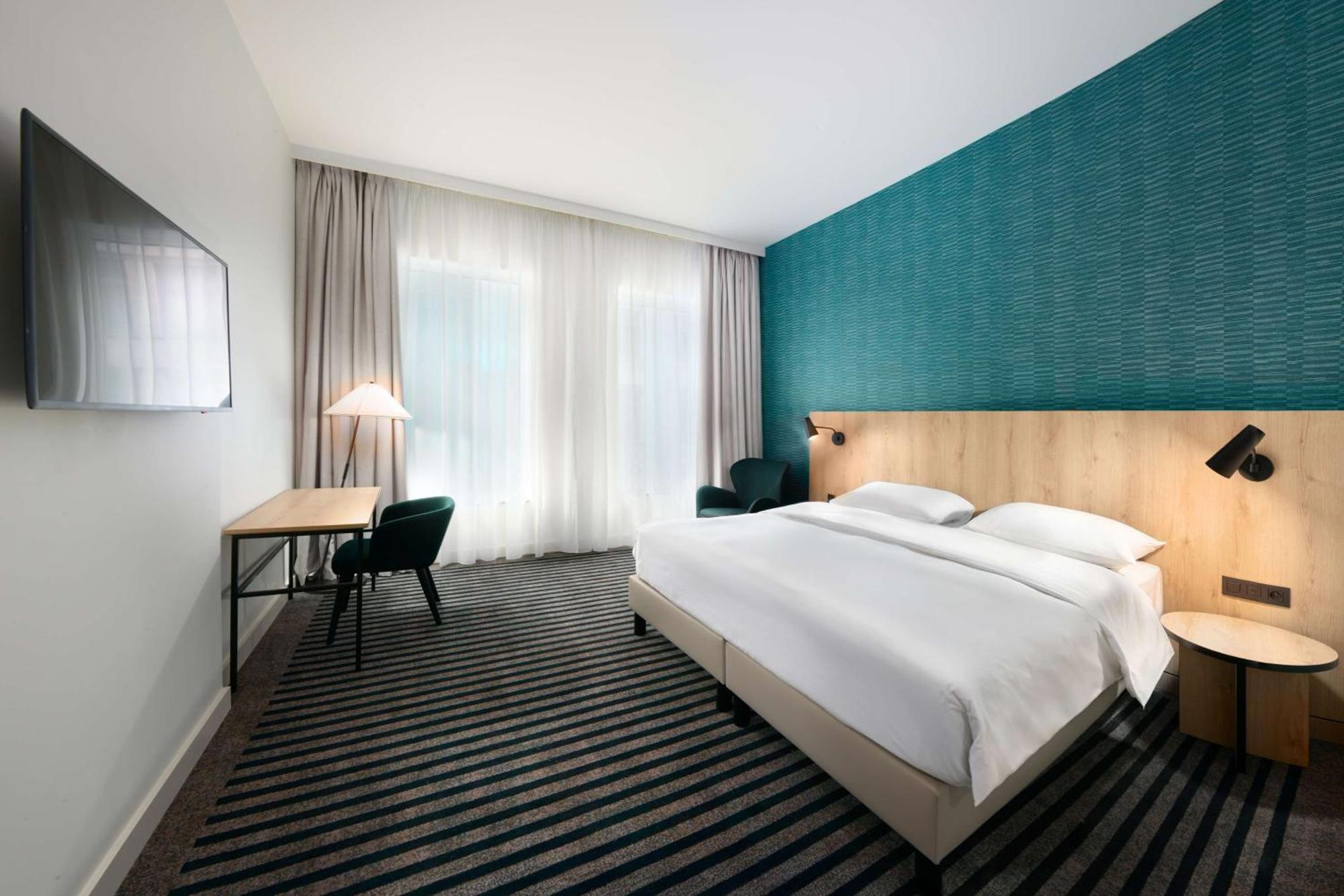 Park Inn By Radisson Brussels Centre Midi Saint-Gilles Exterior foto